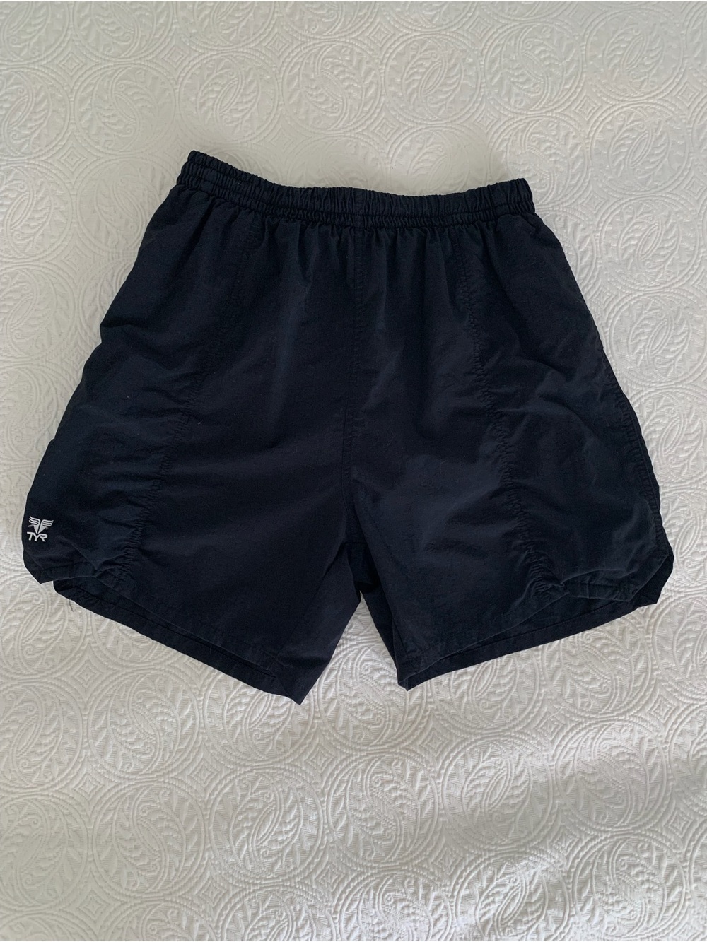 TYR Swim Shorts Men's Size M Black Mesh Liner with Pocket & Drawstring - Picture 2 of 15